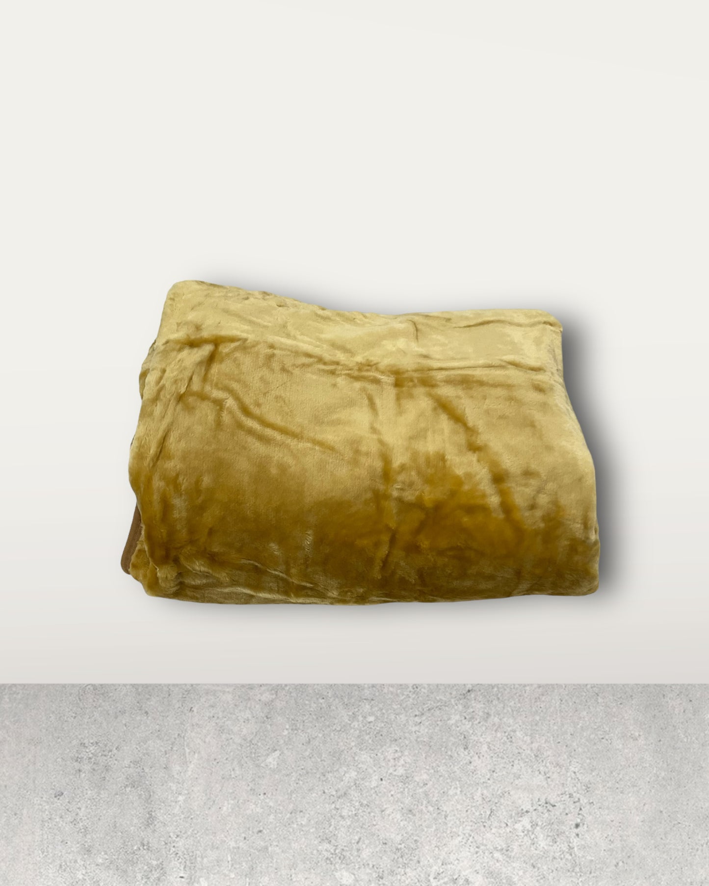 Plain Mink Throw 150 x 200 Various Colours Available