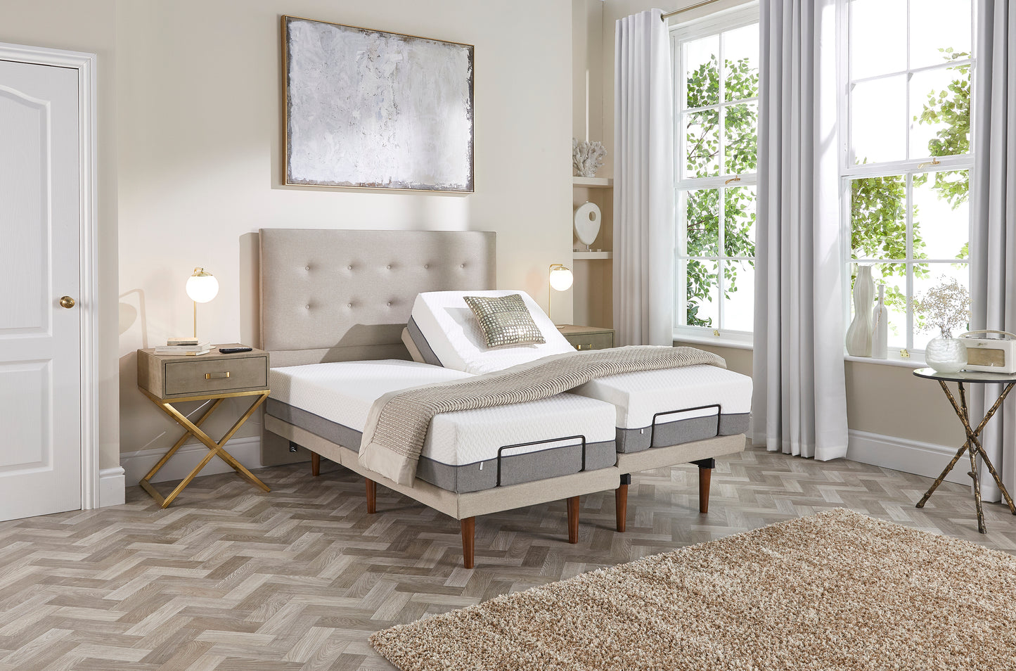 Motion Adjustable Base with Headboard