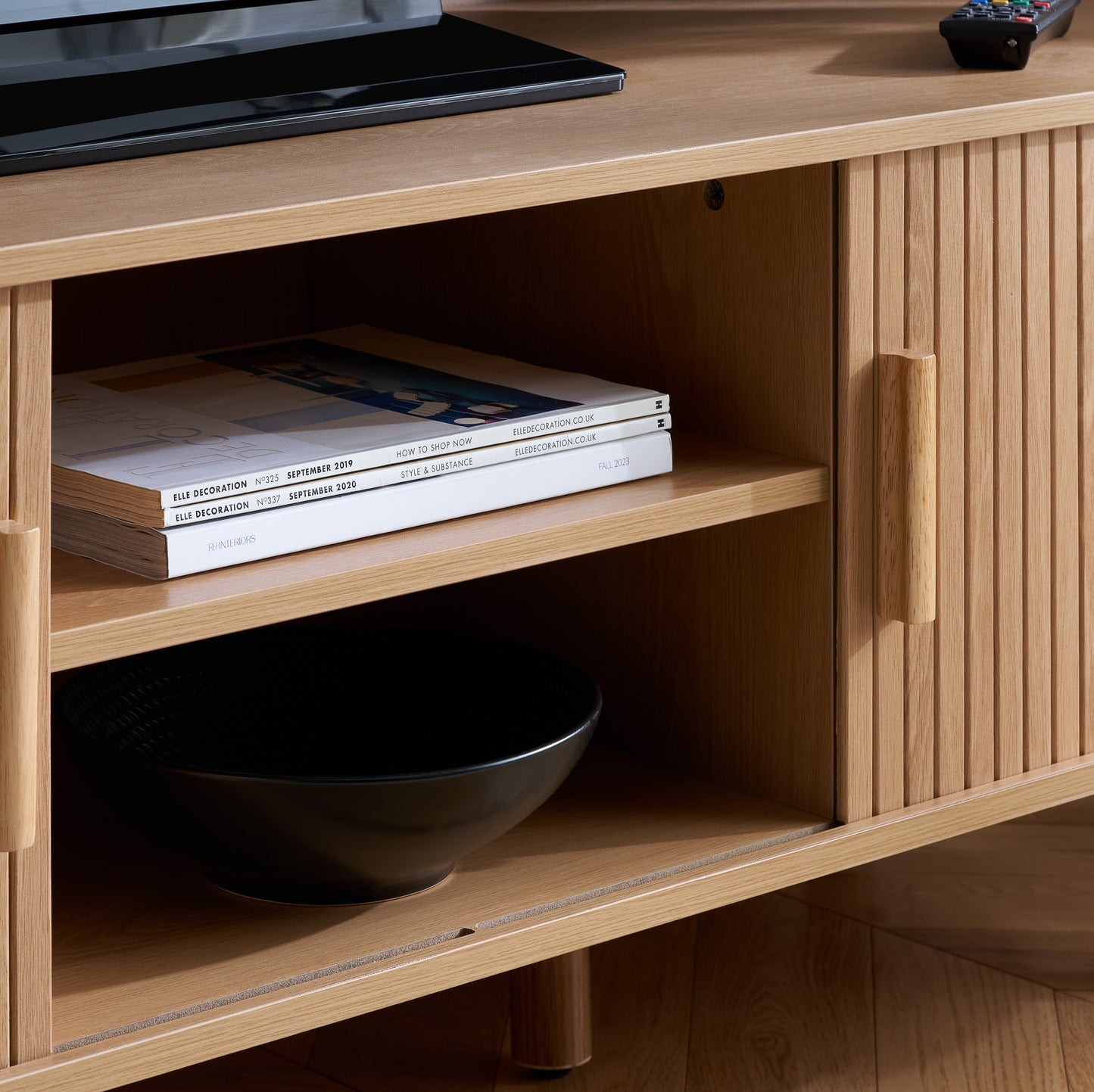 Axel Fluted TV Unit