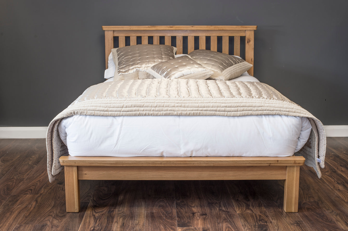 Medina Double 4'6 Oak Wooden Bed Frame